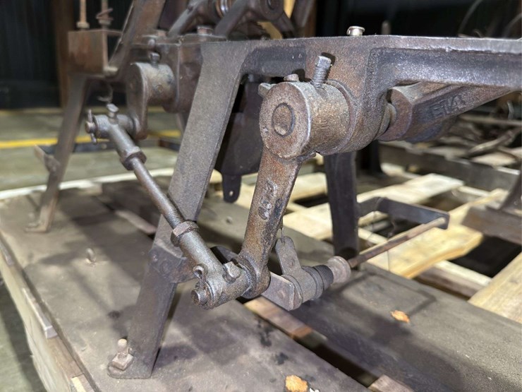 industrial-guillotine-paper-cutter-image-26
