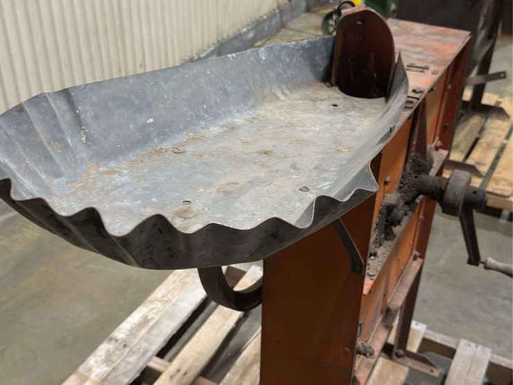 new-idea-corn-sheller-image-12