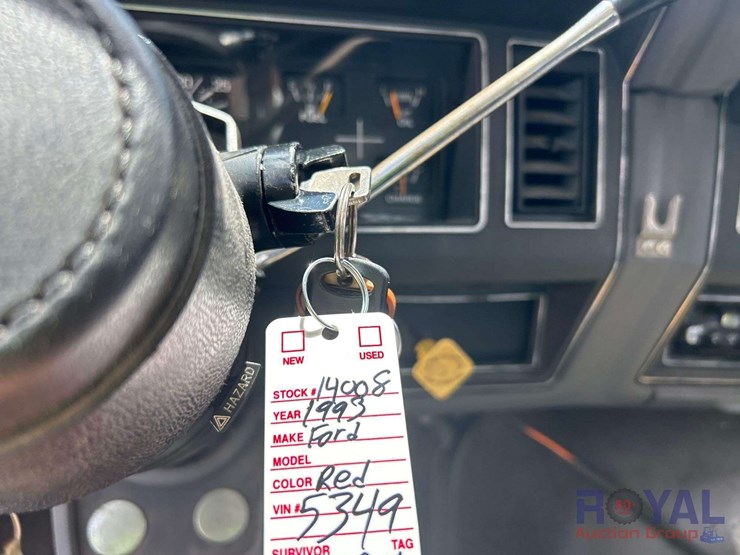 1993-ford-f700-image-25