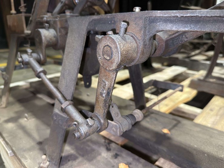 industrial-guillotine-paper-cutter-image-27