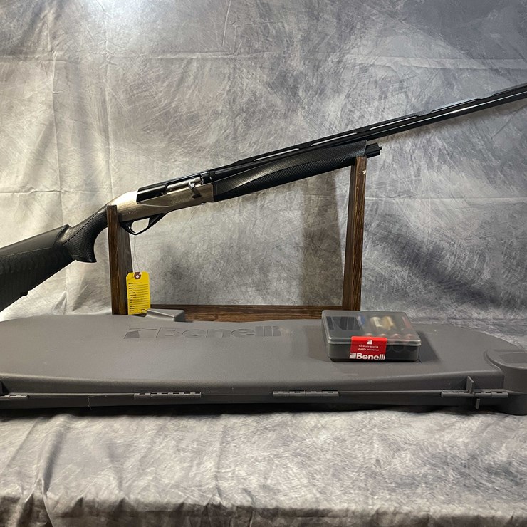 #4610 • Benelli Super Sport 12 Ga. Semi-Auto Shotgun, SN: F437197V