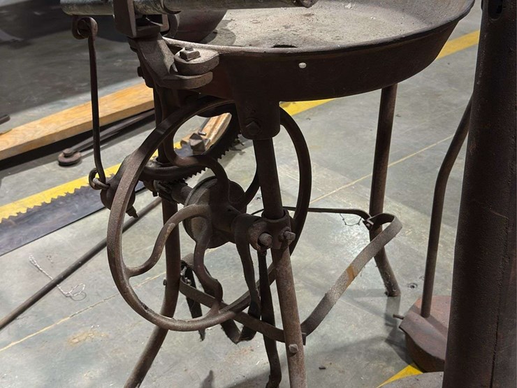 blacksmith-forge-blowers,-forge,-&-branding-iron-free-air-image-12