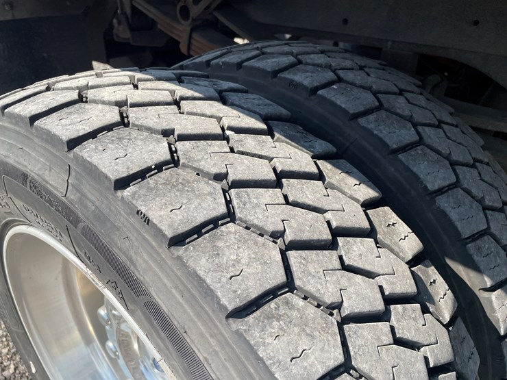 2016-ford-f550-image-58