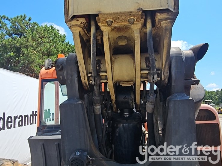 2012-jlg-g9-43a-image-20