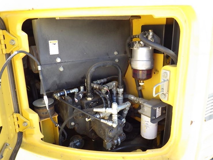 kobelco-sk85cs-3e-image-19