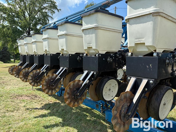 kinze-3600-image-14