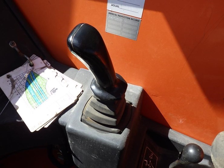 2013-jlg-g6-42a-image-28