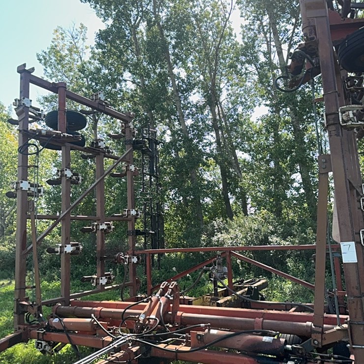 37’ Wil-Rich chisel plow w/ complete walking tandems and 3 bar Summers Harrow ￼