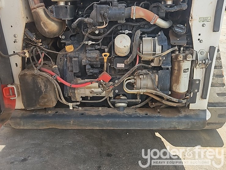2023-bobcat-t870-image-16