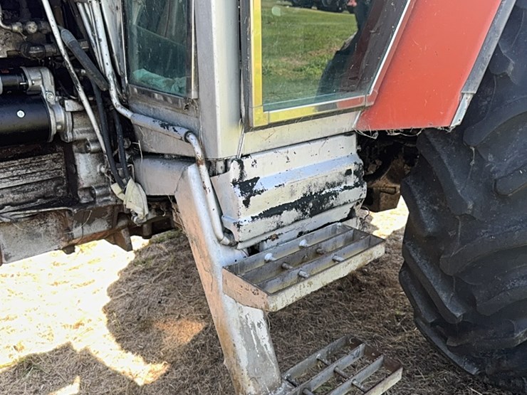massey-ferguson-2705-image-21