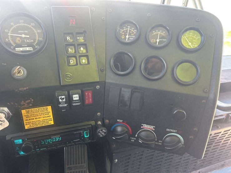 2000-thomas-saf-t-liner-mvp-image-17