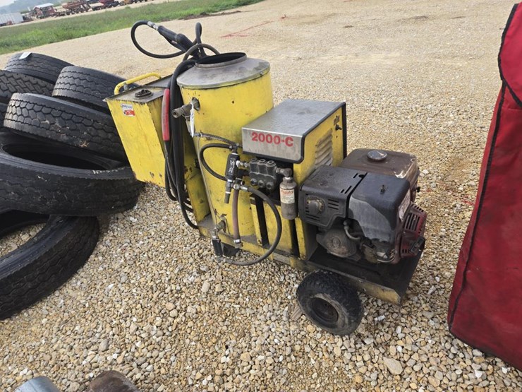 #3947-•-jeny-2000c-hot-water-pressure-washer-image-5