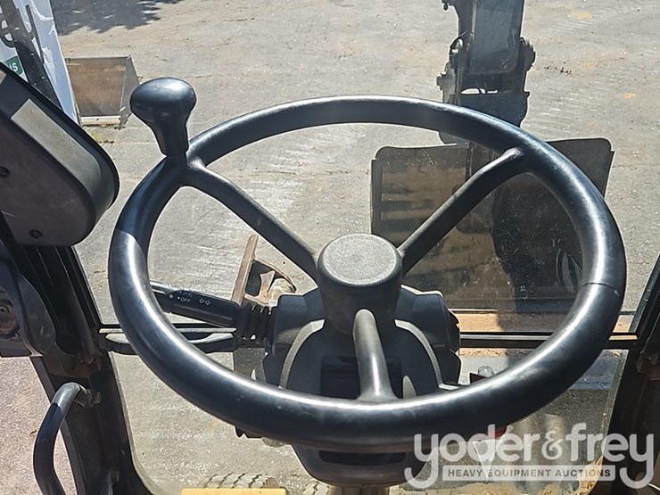 2014-deere-190dw-image-34