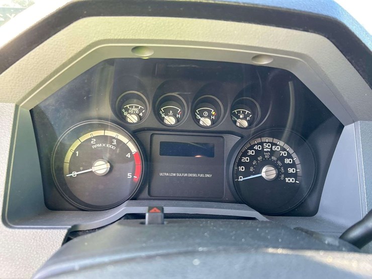 2016-ford-f350-image-14