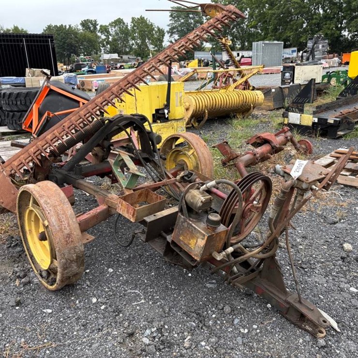 NEW HOLLAND 451
