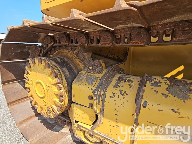 2018-caterpillar-d5k2-lgp-image-13