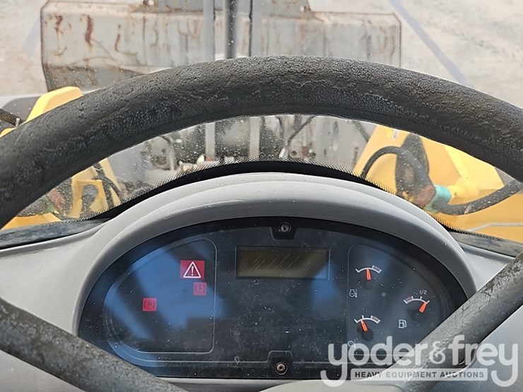 2005-volvo-l90e-image-27