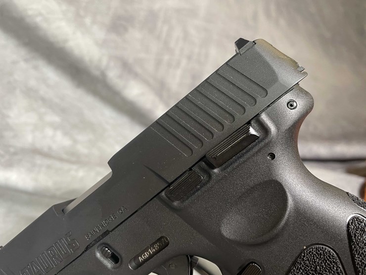 #4554-•-taurus-g3c-9mm-luger-semi-auto-pistol,-sn:-agd148570-image-16