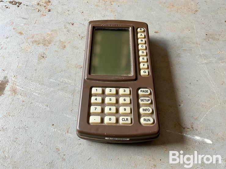 john-deere-“brown-box”-greenstar-display-image-2