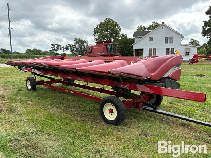 case-ih-3208-image-3