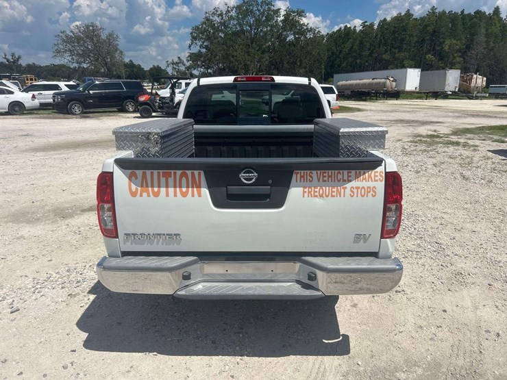 2017-nissan-frontier-image-19