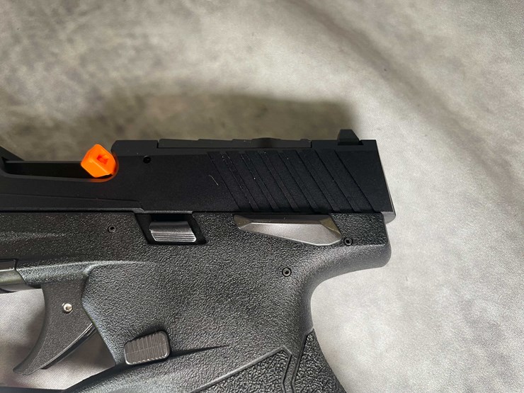 #4551-•-taurus-tx-22-22-lr-semi-auto-pistol,-sn:-1tj062099-image-18