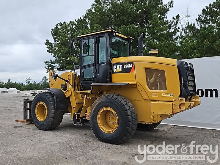 2015-caterpillar-926m-image-3