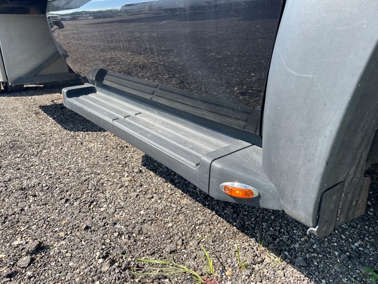2016-ford-f550-image-51