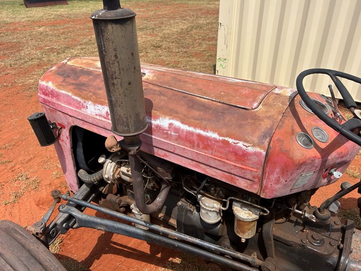 massey-ferguson-35-image-10