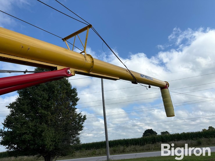agi-westfield-mkx-13-74-13"x74'-swing-away-auger-image-10