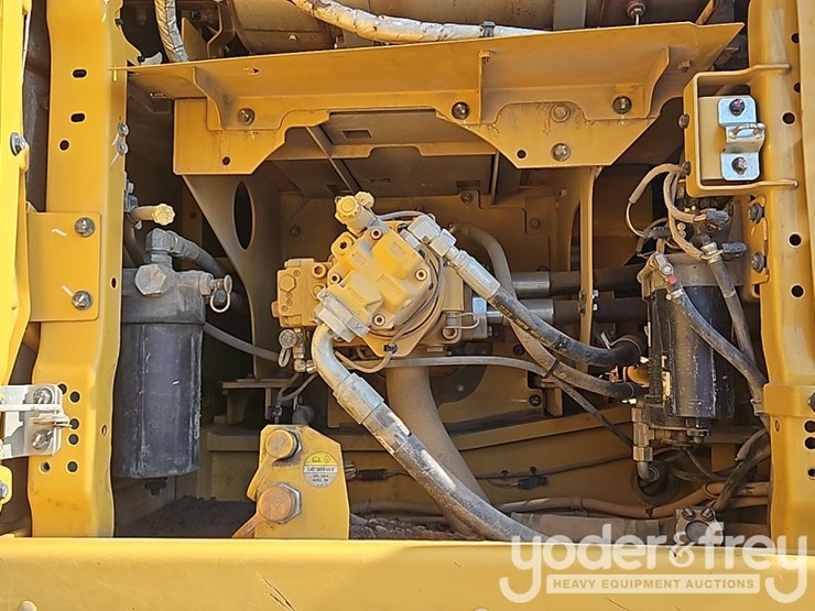 2019-caterpillar-336-image-58