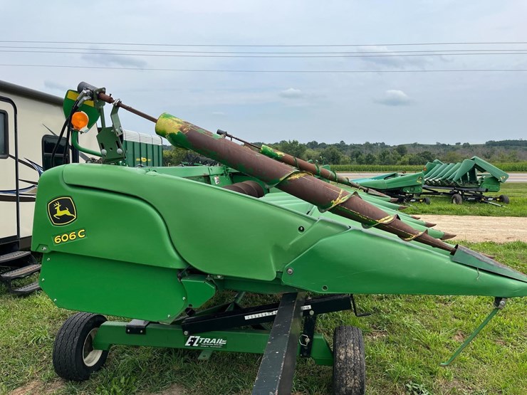 john-deere-606c-image-6