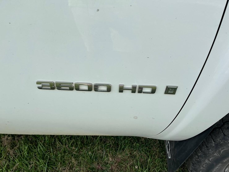 2007-chevrolet-3500-image-11