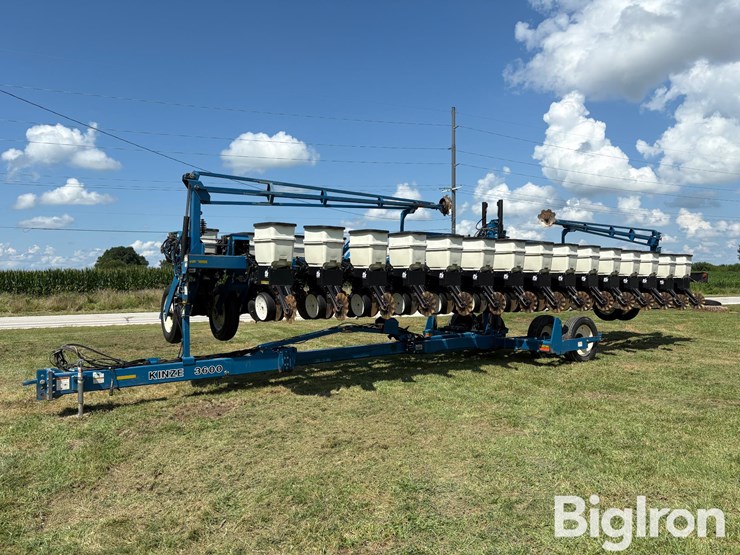 kinze-3600-image-1