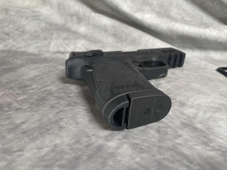#4557-•-smith-&-wesson-m&p-shield-ez-380-auto-pistol,-sn:-fhx7559-image-5