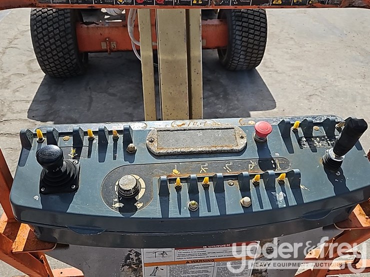 2019-jlg-450aj-image-13