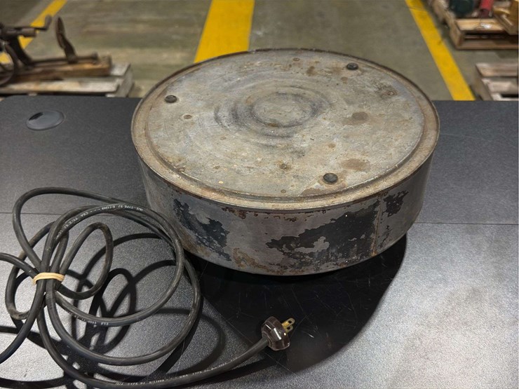 two-antique-toasters-with-a-spin-table-image-2