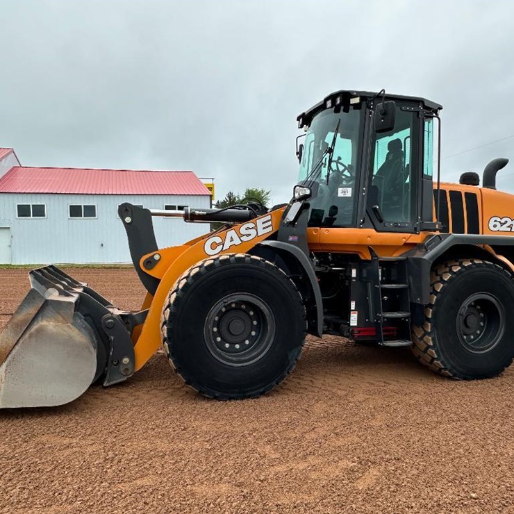 2022 CASE 621G