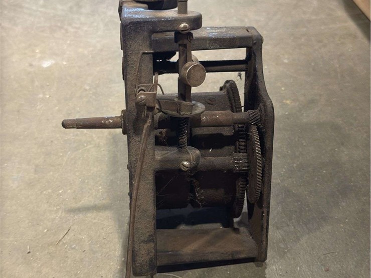lot-of-machinery-components?-image-17