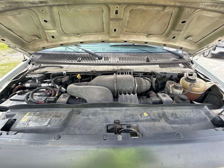 2012-ford-e150-image-9