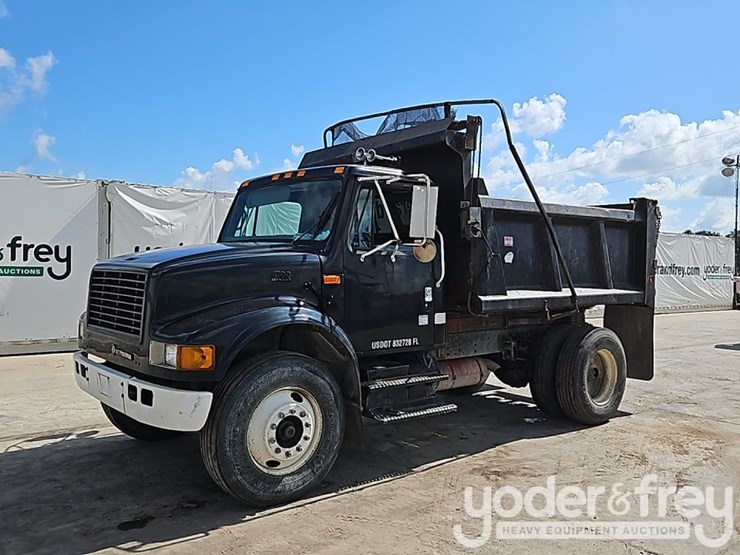 2001-international-4700-image-1