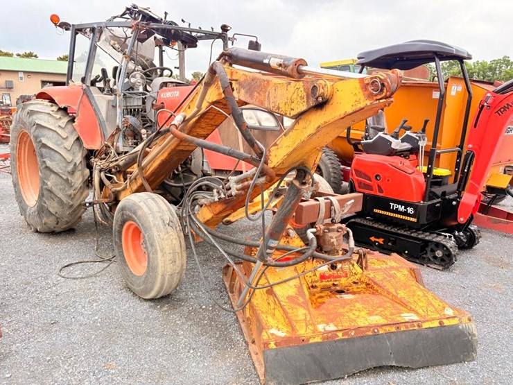 kubota-m108s-image-2