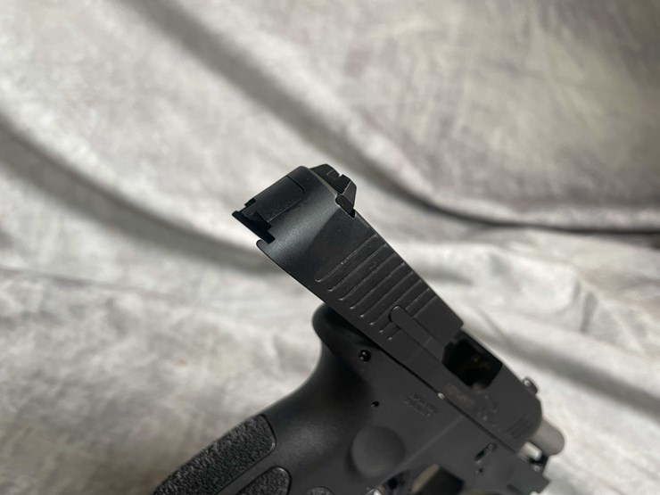 #4554-•-taurus-g3c-9mm-luger-semi-auto-pistol,-sn:-agd148570-image-11
