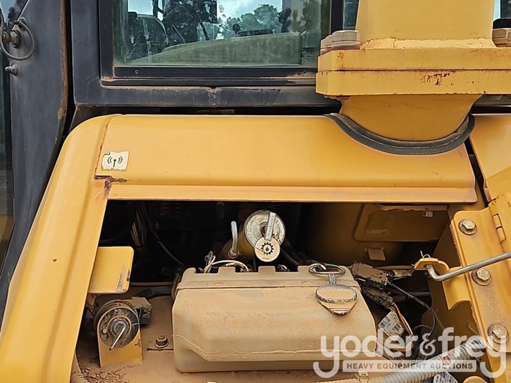 2008-caterpillar-d6n-xl-image-27