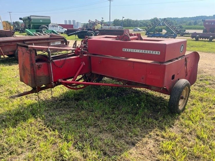 massey-ferguson-9-image-4