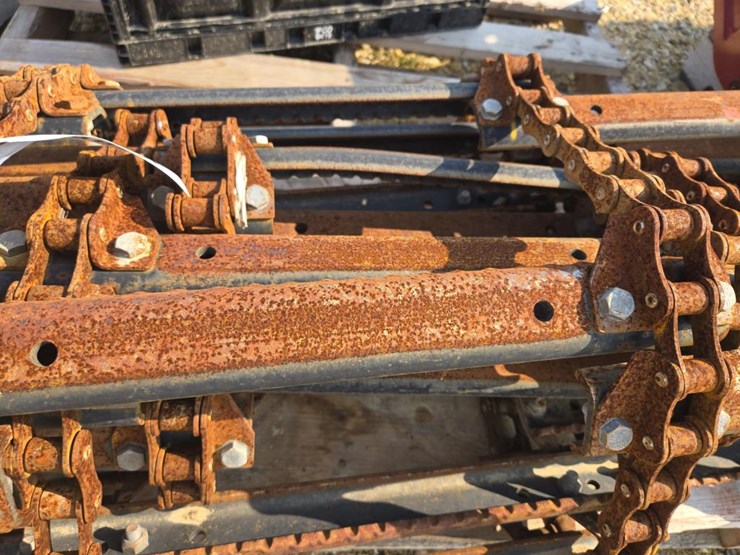 #3893-•-case-ih-7230-combine-feeder-house-chain-image-4