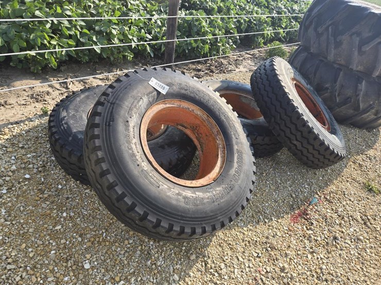 #3886-•-12.00-x-20-truck-tires-on-rims-image-1