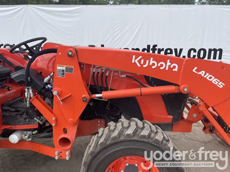 2020-kubota-mx5400hst-image-18