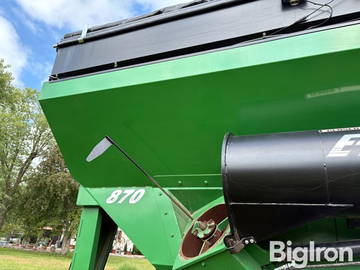 e-z-trail-870-grain-cart-image-15