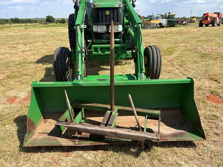 john-deere-7320-image-19